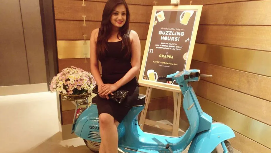 samiksha jaiswal hot wallpapers